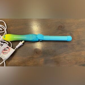 Beach Waver rotating curling iron